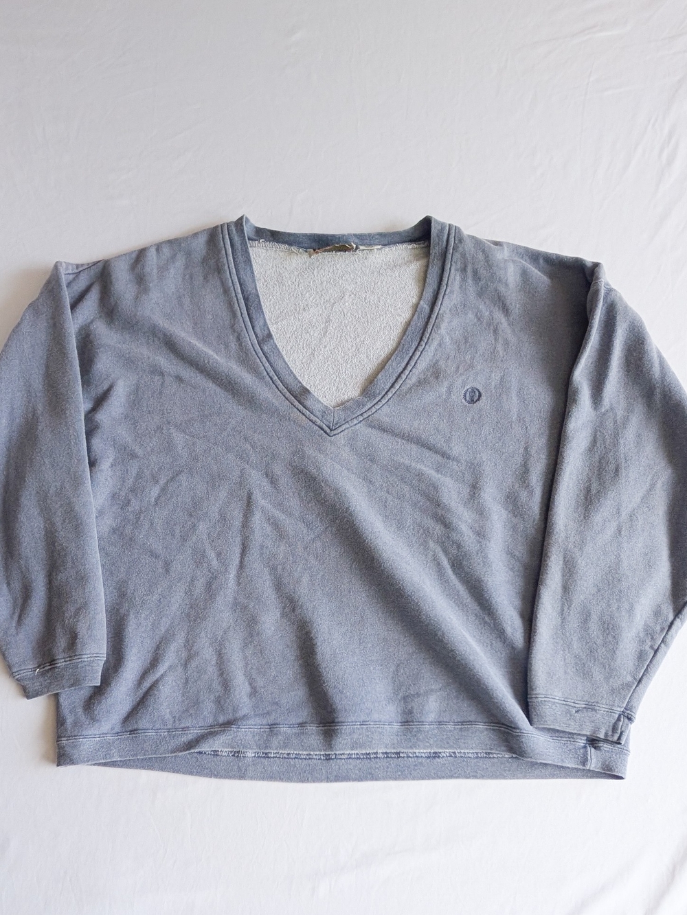Vintage Forenza Women's Gray V Neck Oversized Embroidered Sweatshirt 90s XL
